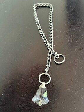 Dog collar chain necklace with massive crystal-like gem